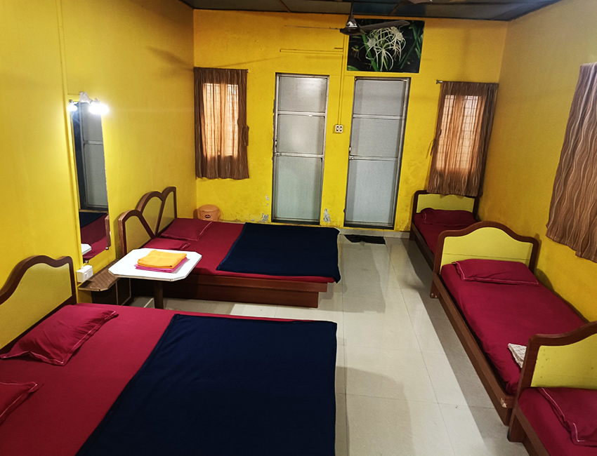 Room for family of 4 in thane